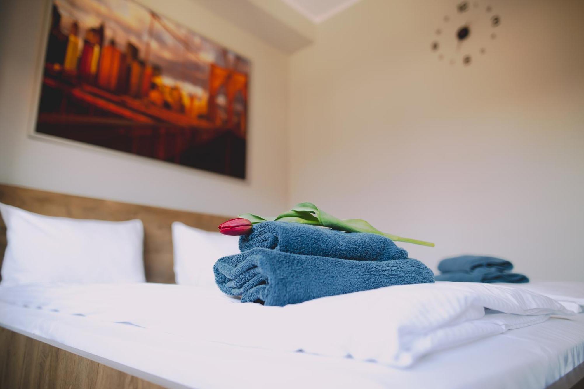Apartamenty Energo Битом Екстериор снимка